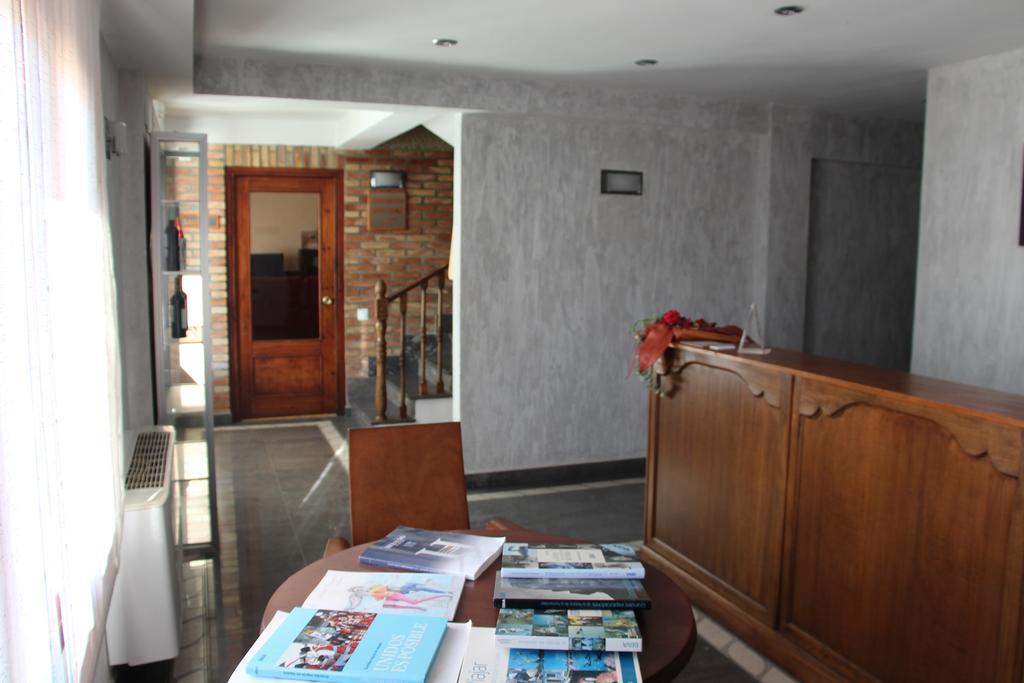 Aparthotel Tres Caminos Ель-Грао Екстер'єр фото